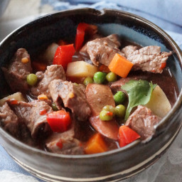 How to Cook Filipino Beef Afritada in a Crock Pot