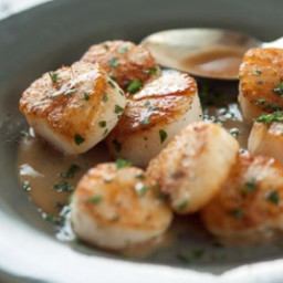 How to Cook: Seared Scallops
