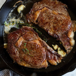 How to Cook Steak {Pan Seared with Garlic Butter}