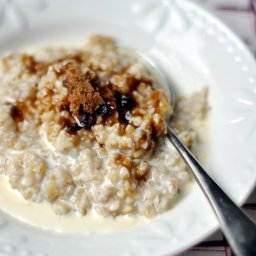 How To Cook Steel-Cut Oats for Breakfast the Night Before