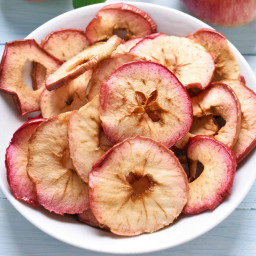 How to Dehydrate Apples in an Oven, Air Fryer, or Dehydrator