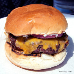 how-to-grill-an-excellent-hamburger-a-tutorial-1573214.jpg