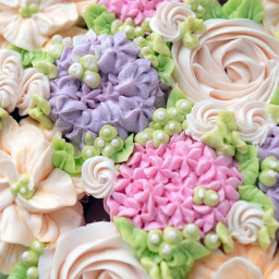 How To Make A Cupcake Bouquet With Buttercream Flowers