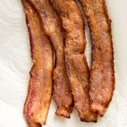 How to Make Bacon in the Oven