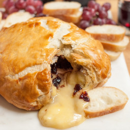 How To Make Baked Brie in Puff Pastry
