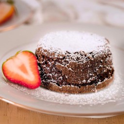 How to Make Chocolate Fondant Cake That Melts in Your Mouth