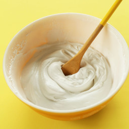 how-to-make-coconut-whipped-cream-2232387.jpg