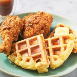 How to make Crispy Fried Chicken and Waffles