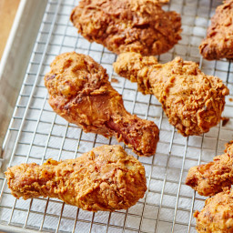 How To Make Crispy, Juicy Fried Chicken (That's Better than KFC)