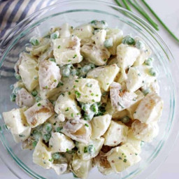 How to make delicious potatoes salad 