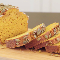 How to Make Easy and Delicious Pumpkin Bread This Fall