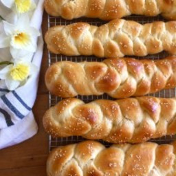 How to Make Easy Greek Easter Bread