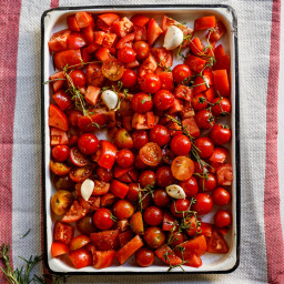How to make easy roasted tomato sauce