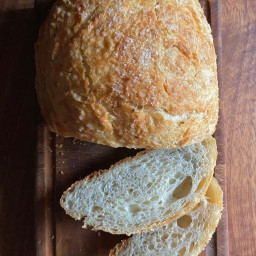 How to Make Homemade Bread | Easy No-Knead Dutch Oven Bread Recipe