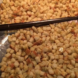 How to Make Homemade Croutons