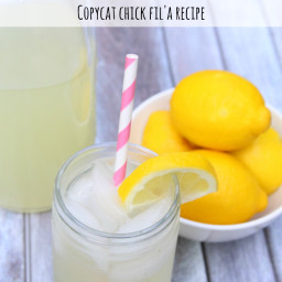 How To Make Homemade Lemonade | Copycat Chick Fil'A Recipe!