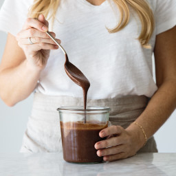 How to Make Homemade Nutella (dairy-free, vegan, paleo)