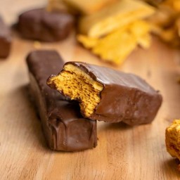 How to Make Honeycomb Toffee with Dark Chocolate
