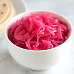 How to Make Pickled Onions in 1 Hour