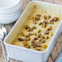 How to Make Pistachio Gelato By Hand (No Ice Cream Maker Required!)