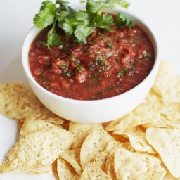 How To Make Restaurant-Style Salsa in a Blender