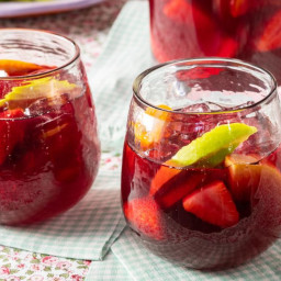 how-to-make-sangria-with-red-wine-2805203.jpg