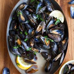 How To Make Steamed Mussels