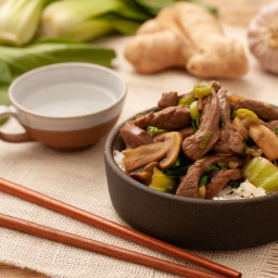 How to Make Stir-Fry Beef With Three Vegetables