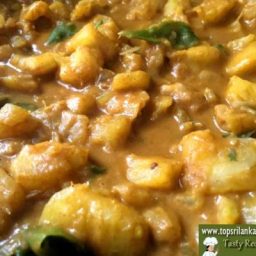 How To Make Tapioca Curry Spicy (Cassava/Manioc/Maravalli Kizhangu)