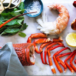 How to poach a lobster or crayfish