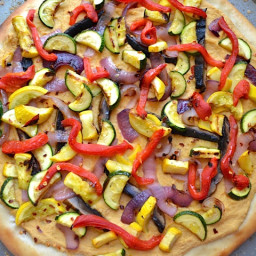 hummus and grilled vegetable pizza