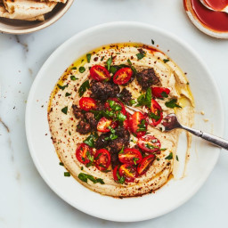 Hummus Dinner Bowls with Spiced Ground Beef and Tomatoes