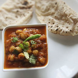 Indian Spiced Chickpea Gravy (Chole) Recipe