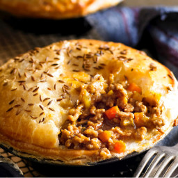 Individual curried beef mince pies Recipe