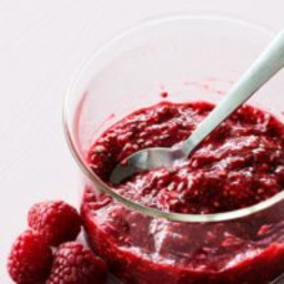Instant low-carb raspberry jam