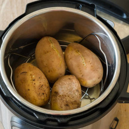 Instant Pot Baked Potatoes Recipe