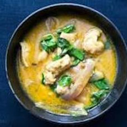 Instant Pot Basil Chicken Coconut Curry