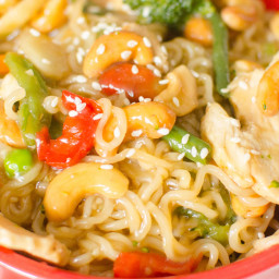Instant Pot Cashew Chicken and Noodles