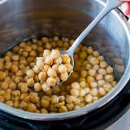 Instant Pot Chickpeas (No Soaking Required)