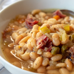 Instant Pot Ham and White Bean Soup {No Presoaking Dry Beans}