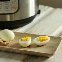 instant-pot-hard-boiled-eggs-1911259.jpg