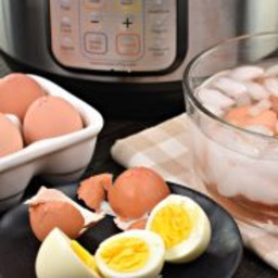 instant-pot-hard-boiled-eggs-2130023.jpg