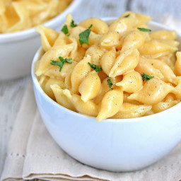 Instant Pot Mac and Cheese with Garlic and Parmesan