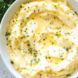 Instant Pot Mashed Cauliflower with Garlic and Chives –