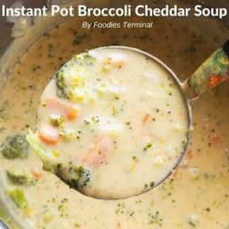 Instant Pot Panera Broccoli Cheddar Soup (Video) » Foodies Terminal