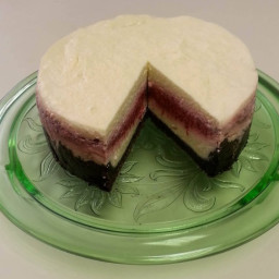 instant-pot-raspberry-cheesecake-with-chocolate-crust-2522449.jpg
