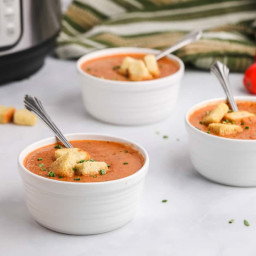 Instant Pot Roasted Tomato Soup Recipe