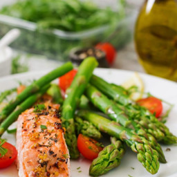 Instant Pot Salmon and Asparagus for Two (5 Ingredients)