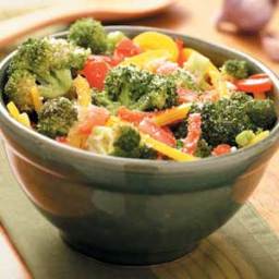 italian-broccoli-with-peppers-2542981.jpg