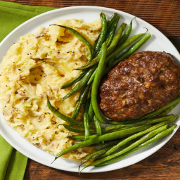 Italian Meatloaves with Green Beans and Mashed Potatoes